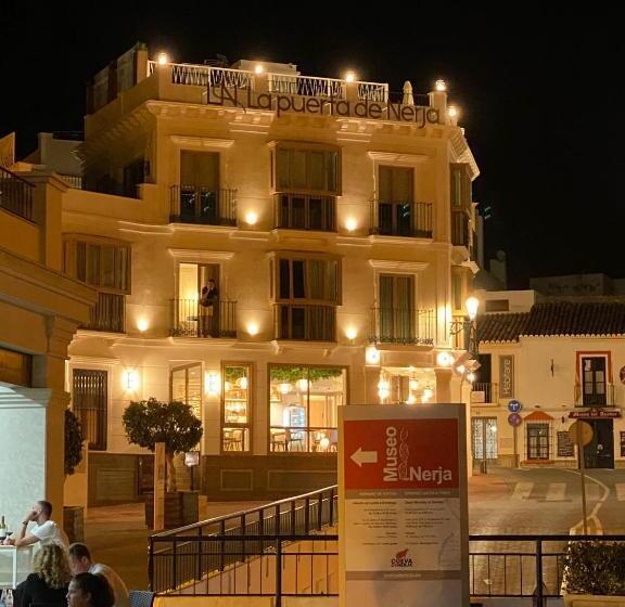 پانسیون La Puerta De Nerja Boutique   Adults Recommended