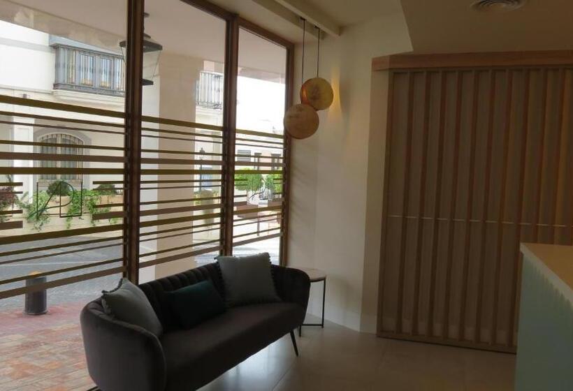 پانسیون La Puerta De Nerja Boutique   Adults Recommended