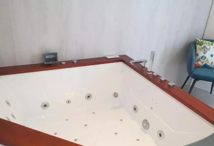 Majatalo La Puerta De Nerja Boutique   Adults Recommended