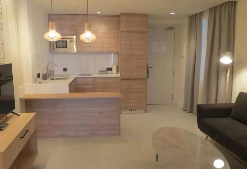 Majatalo La Puerta De Nerja Boutique   Adults Recommended