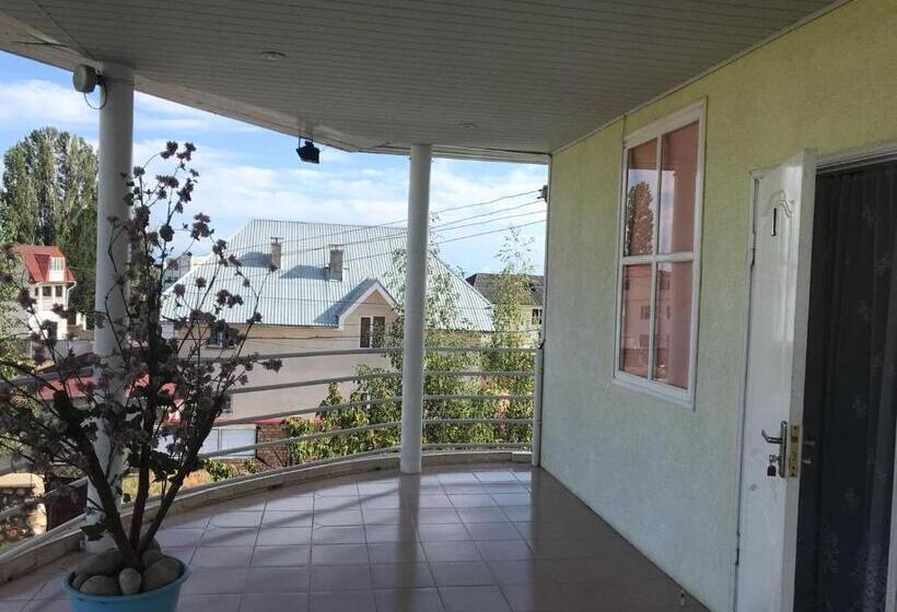 پانسیون Prestige Guest House