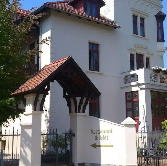 Отель Am Kurpark