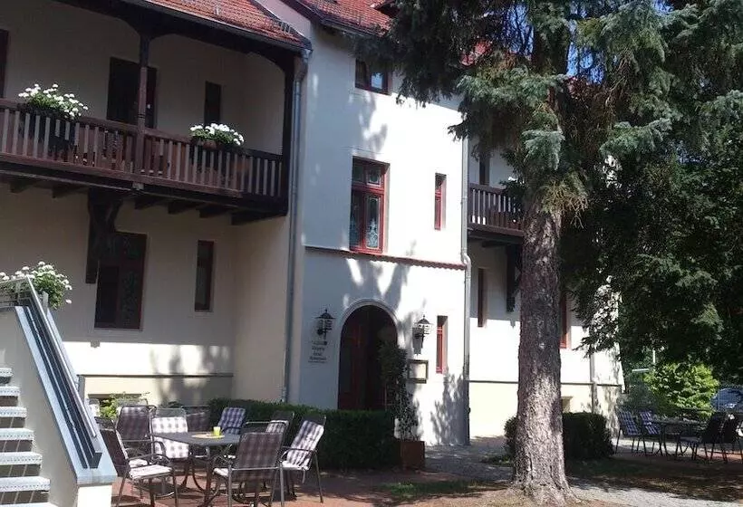 Отель Am Kurpark