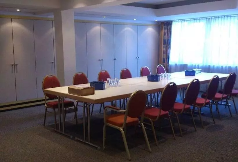 Отель Am Kurpark