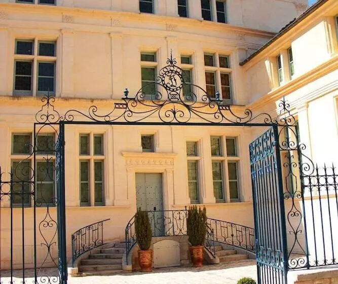 ホテル Chateauthierry Centre