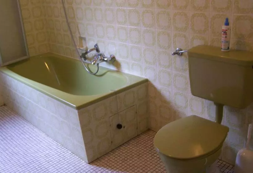 ホテル Ferienwohnung In Alken Mosel