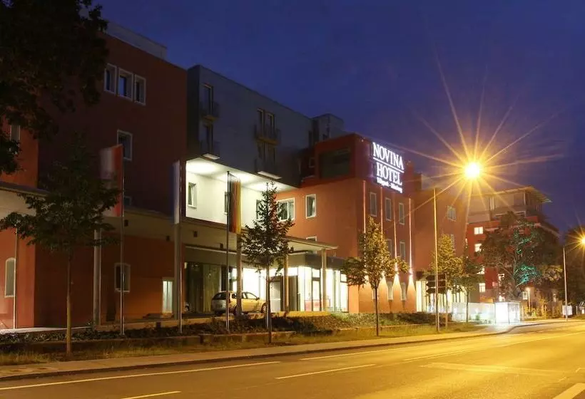 Novina Hotel Tillypark