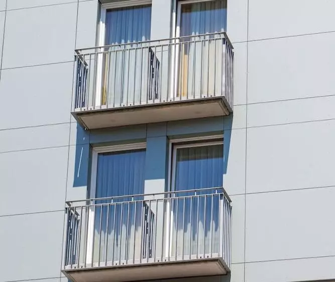 Novina Hotel Tillypark