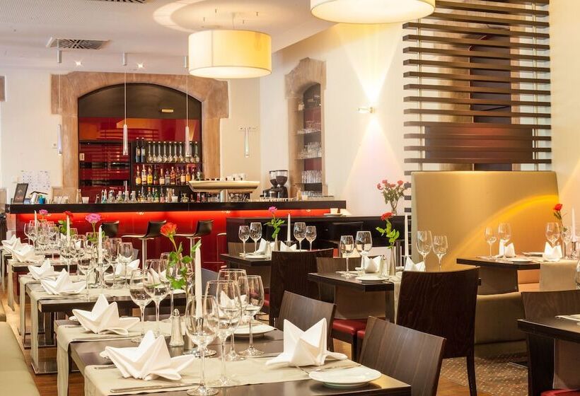 Novina Hotel Tillypark