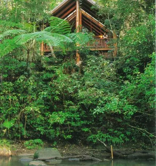 Отель The Canopy Rainforest Treehouses & Wildlife Sanctuary