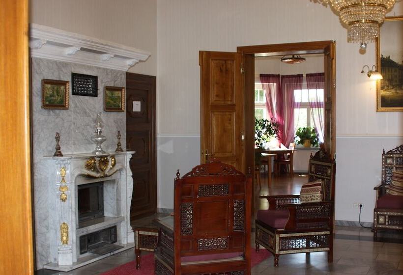 فندق Villa De Baron