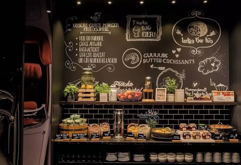 Motel One Frankfurt Eastside