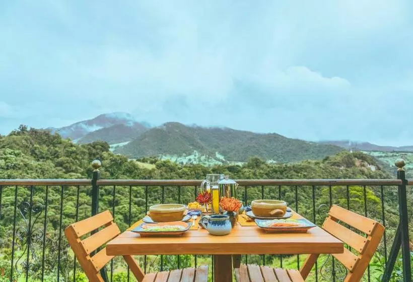 Retkeilymaja La Gloria Reserva Forestal