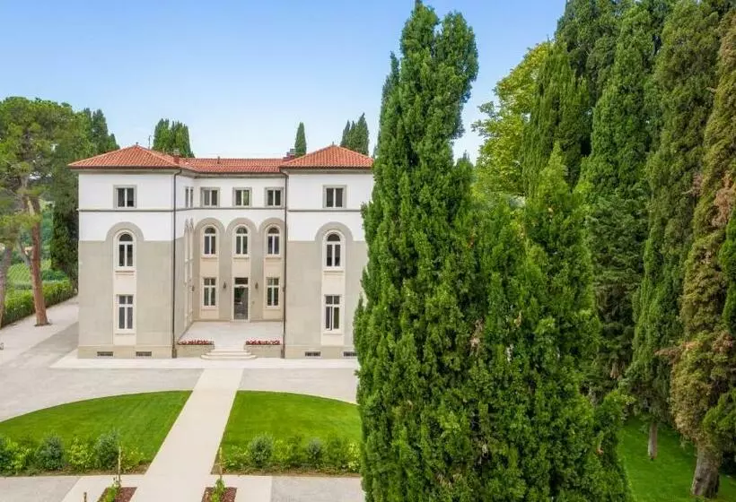 Aamiaismajoitus (B&B) Villa Monty Banks