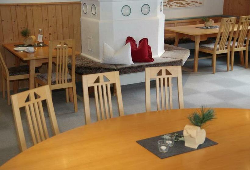 Bed and Breakfast Wohlfühlpension Tirolerhof