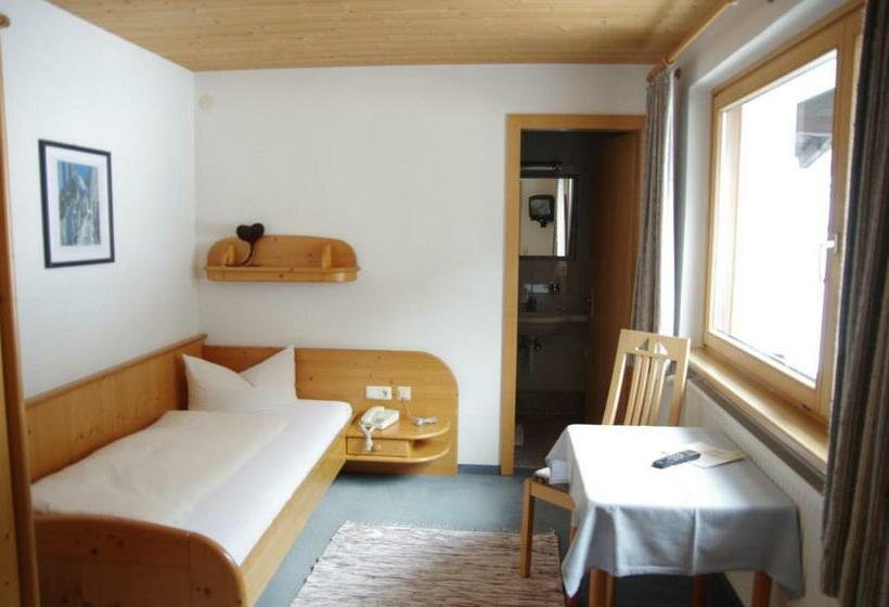 Bed and Breakfast Wohlfühlpension Tirolerhof