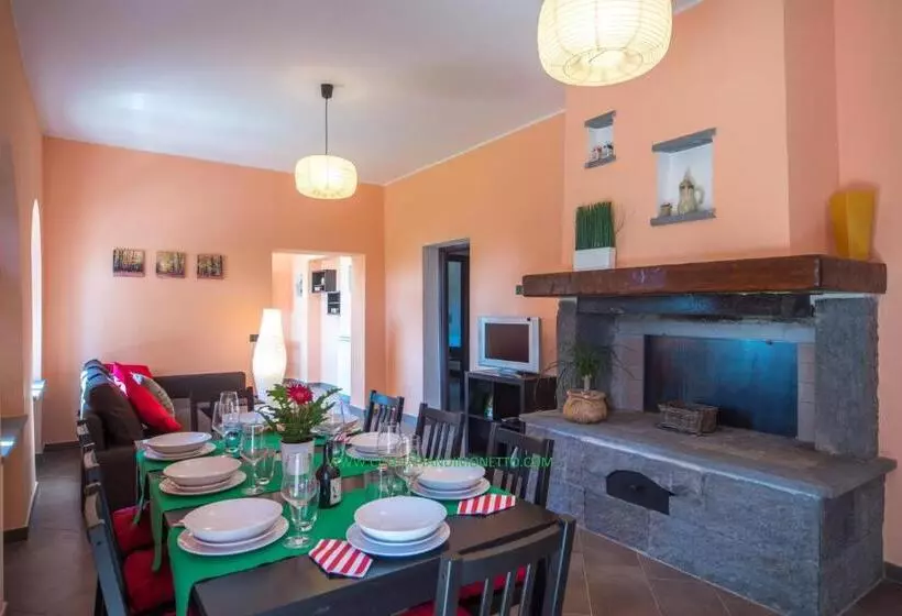 ホテル Casina Pian Di Monetto