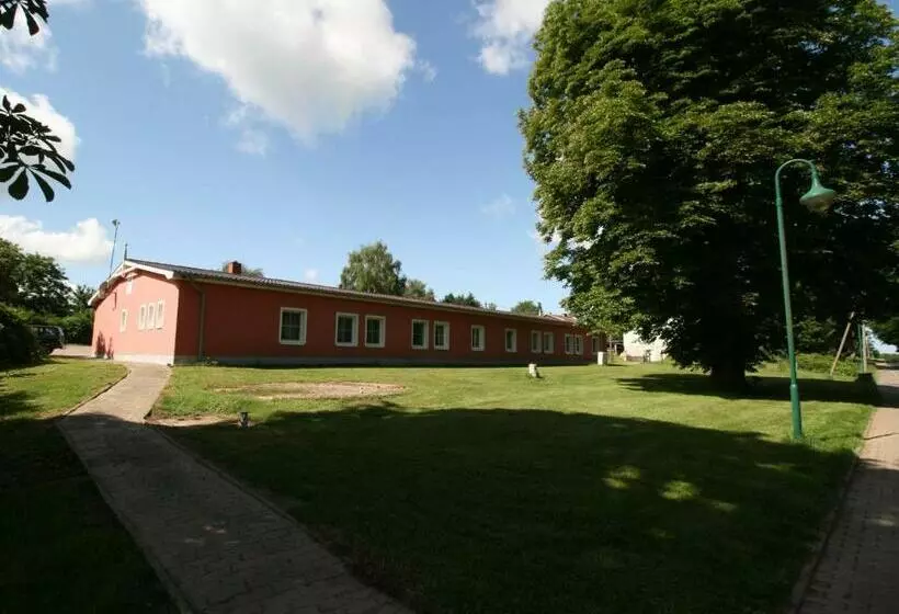 ホテル Ferienwohnung In Alt Karin