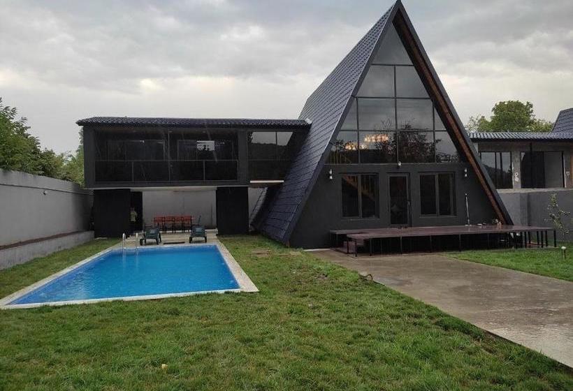 مُتل Qafqaz Wood Chalet