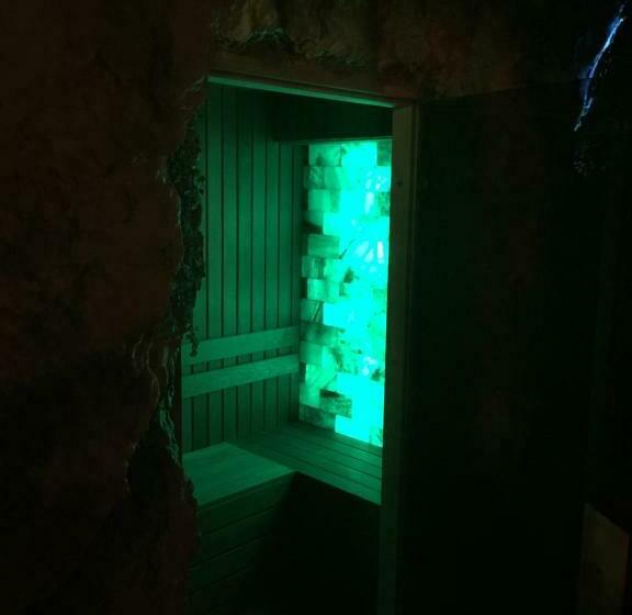 پانسیون Gorgeous Villa