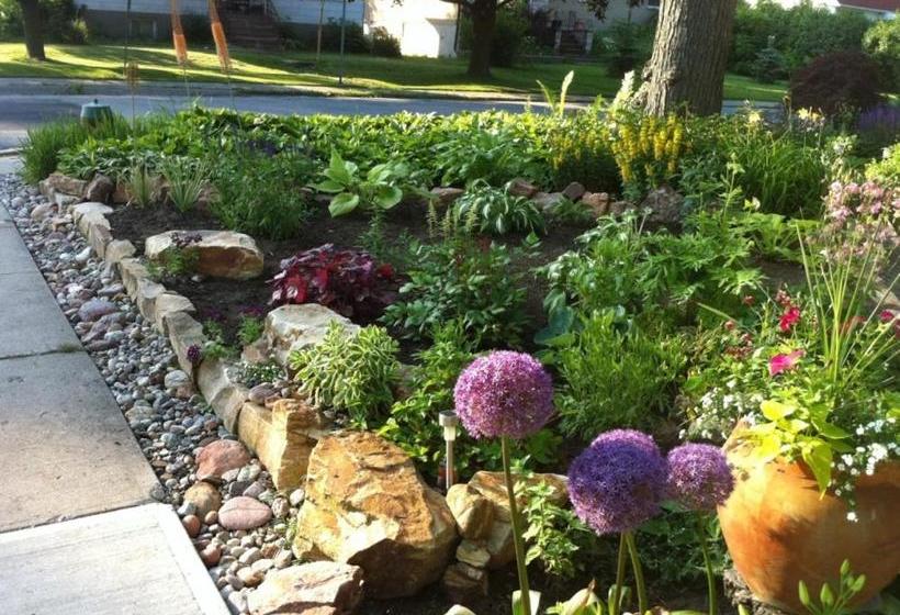 Turtle Island Bed And Breakfast