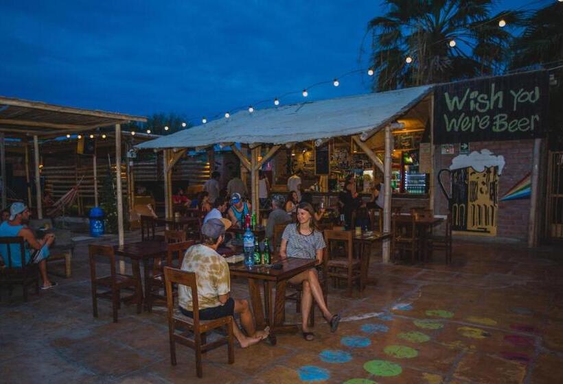 Viajero Paracas Hostel