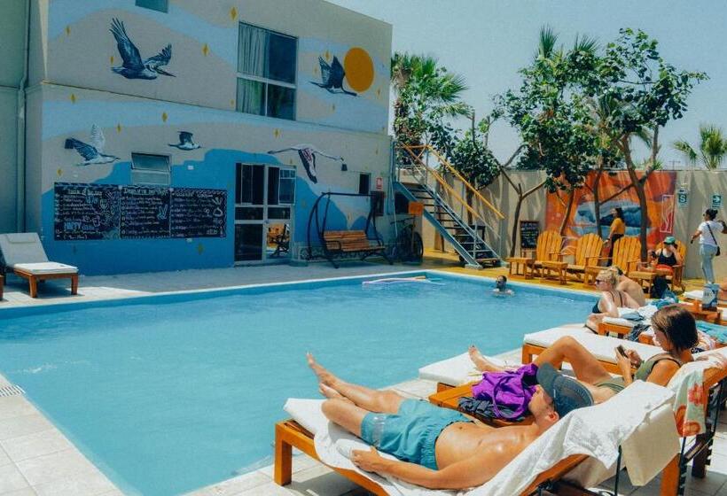 Viajero Paracas Hostel