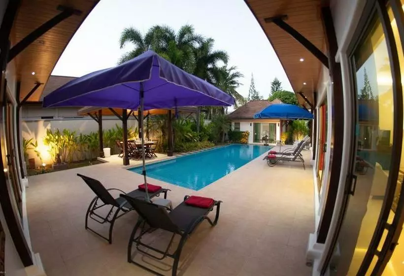 Villa Dinadi