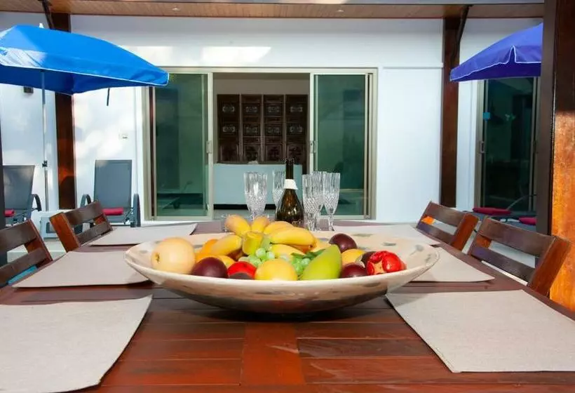Villa Dinadi