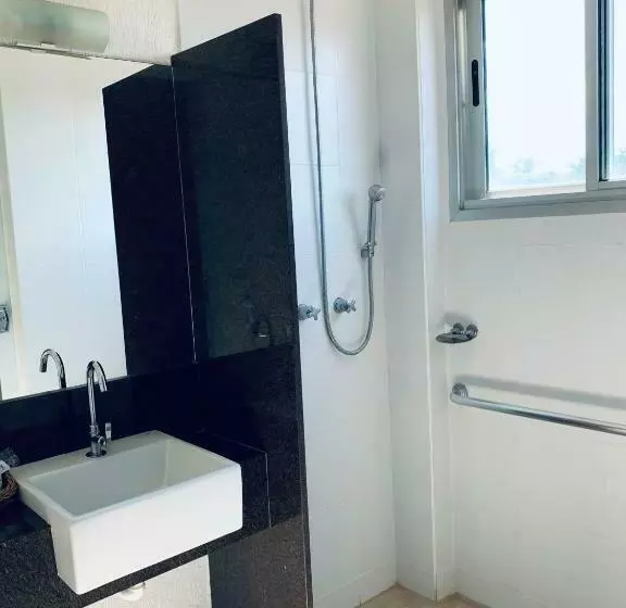 Ipê Plaza Hotel Ltda