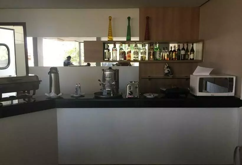 Ipê Plaza Hotel Ltda