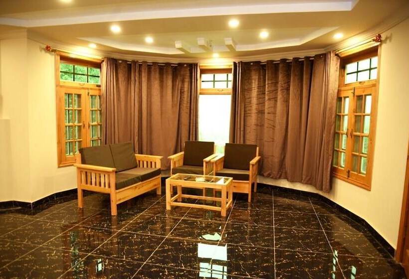 Legend Hotel Chitral