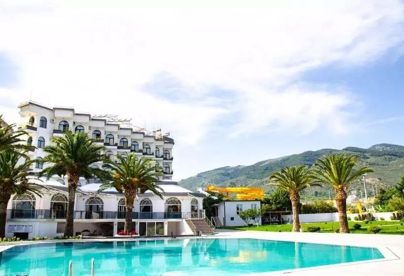 ホテル Serenita Beach