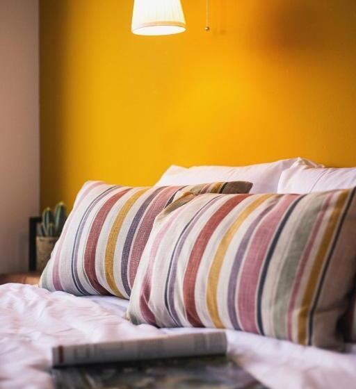 فندق Snouck Van Loosen