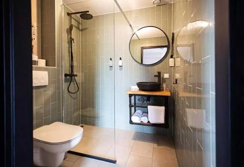 Hotelli Snouck Van Loosen