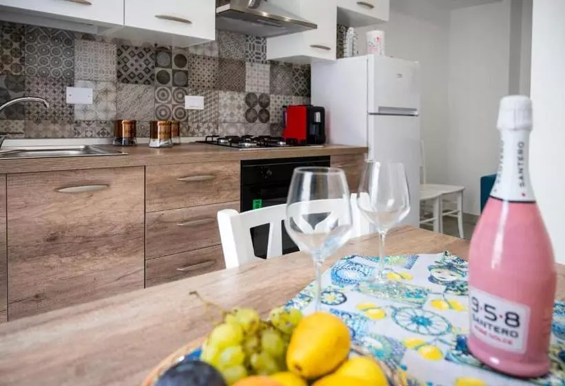 White Apartments & Spa