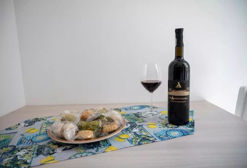 White Apartments & Spa