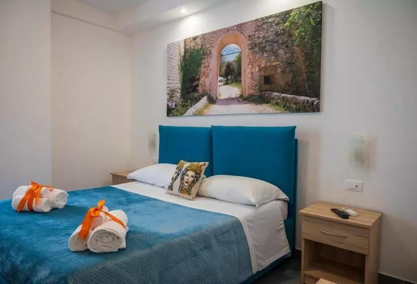 White Apartments & Spa