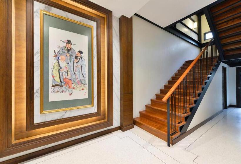 هتل Old Thai Heng