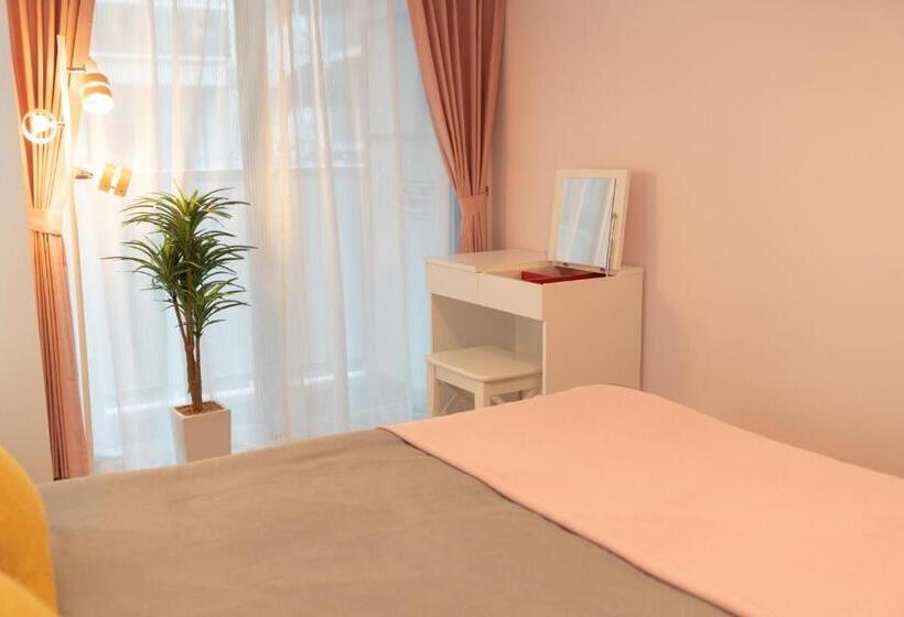 Osaka Sunshine Tower52 L