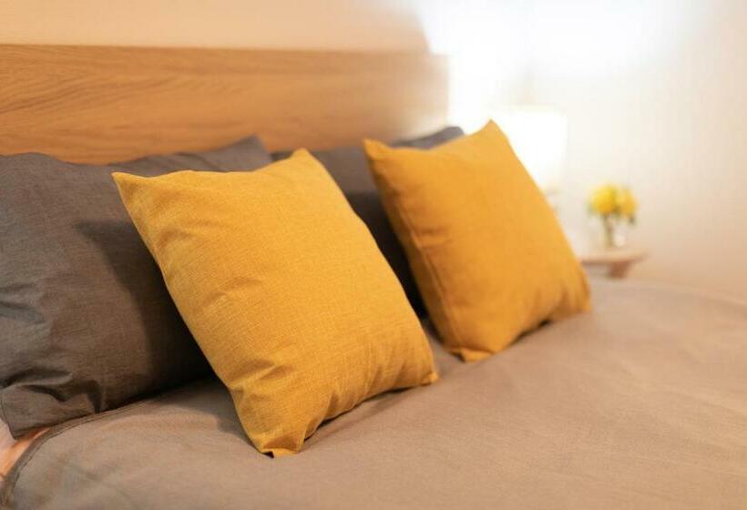 Osaka Sunshine Tower52 L