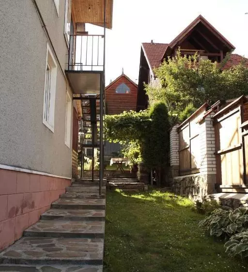 پانسیون Dream House
