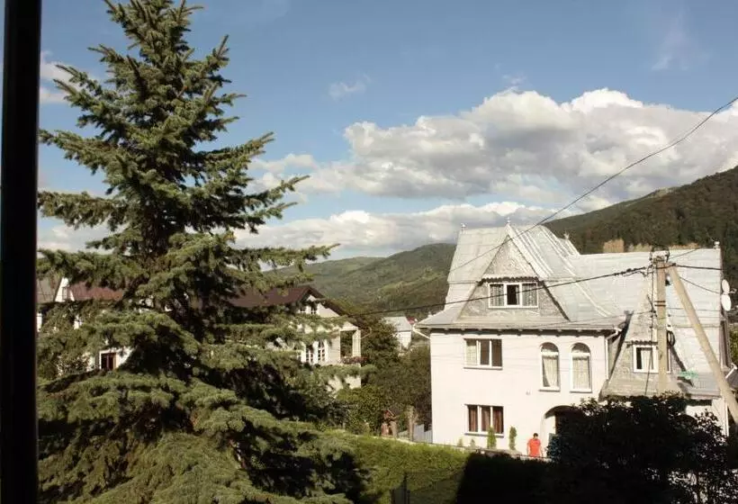 پانسیون Dream House