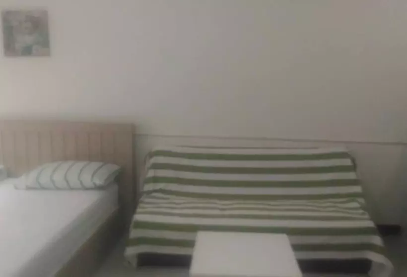 Majatalo Room In Apartment Airport Transfer Bangkok Apartment