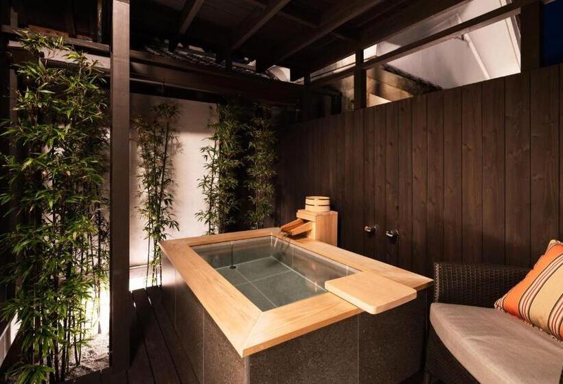 ریوکان Nazuna Obi Onsen Resort