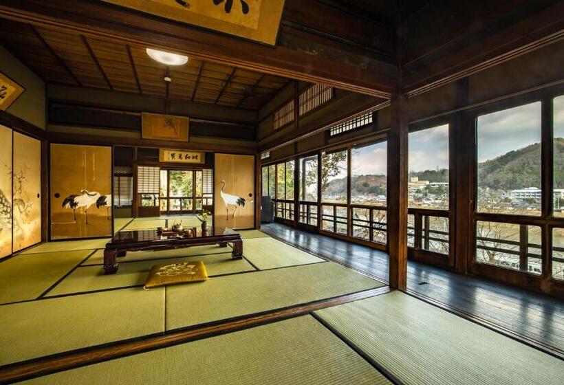 Ryokan Temple Hotel 正暦寺