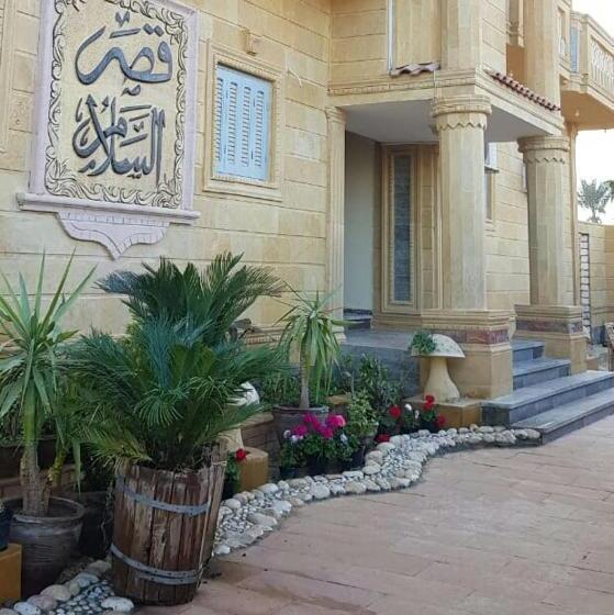 تختخواب و صبحانه Qasr El Salam