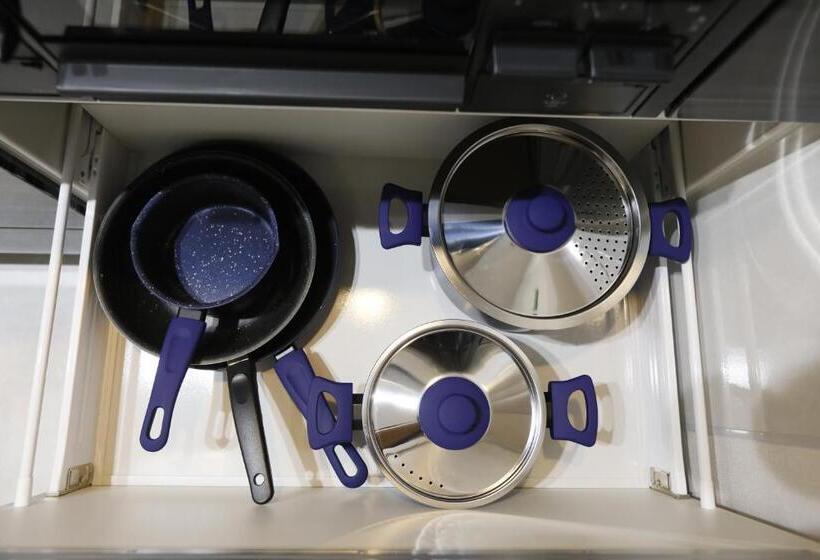 コンドミニアムharu 那覇県庁前 201