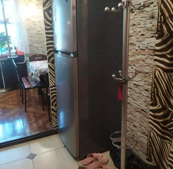 Hotelli апартаменти без відключень світла  світло вода є цілодобово крес фрунзе