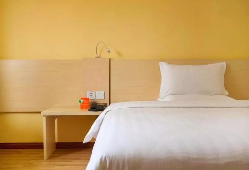 Hotelli 7days Inn Enshi Railway Station Branch